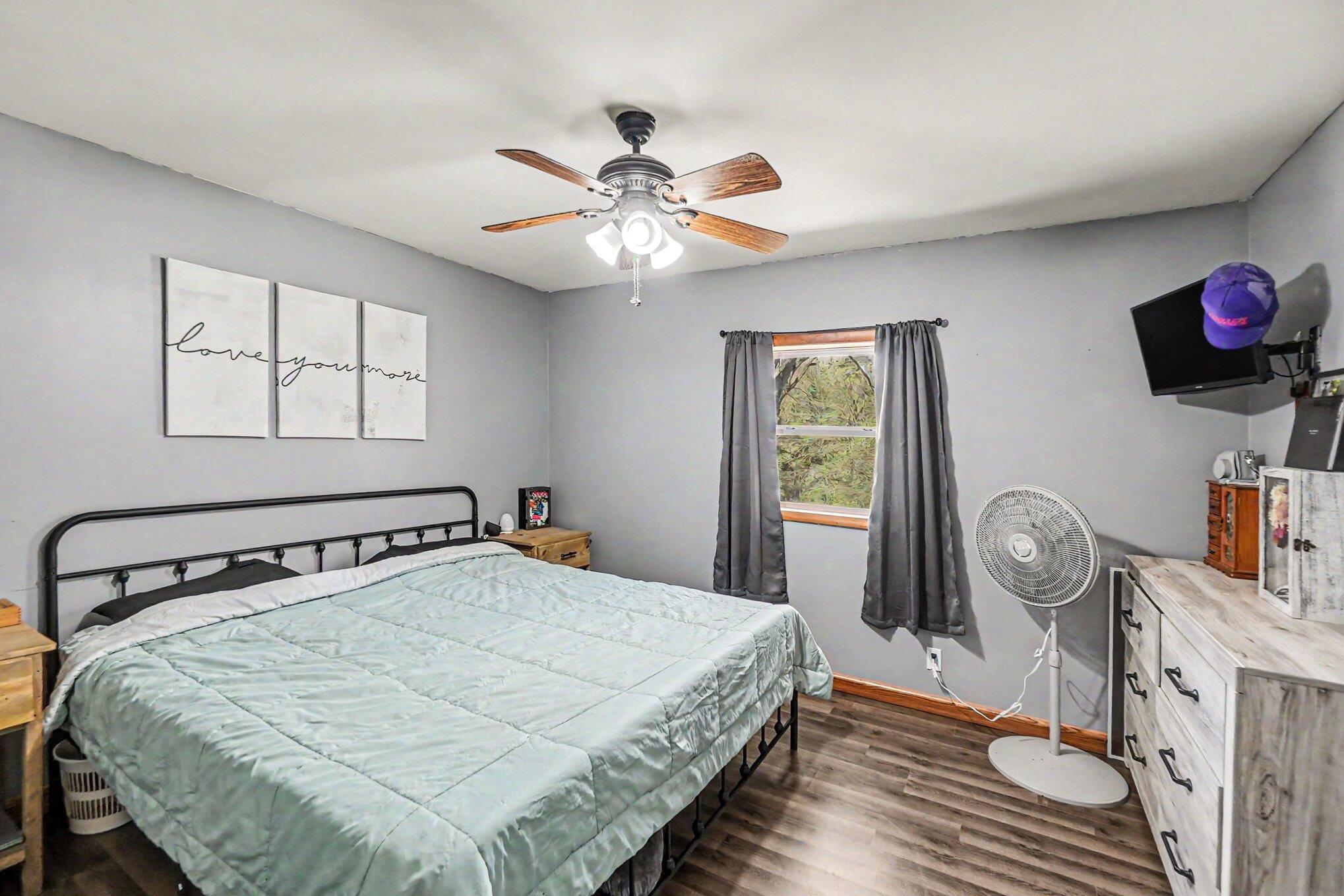 17845 7 Mile Road Reed City, MI 49677 - Photo 10 of 16 010_file_5137