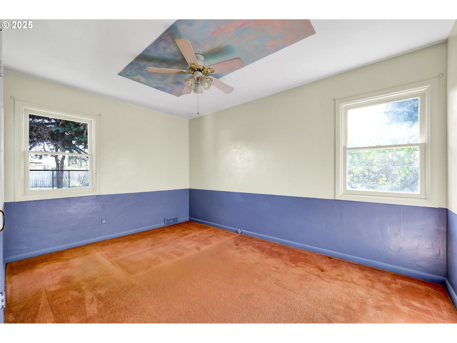 4150 Barger Drive Eugene, OR 97402 - Photo 15 of 28 a view of an empty room with a window
