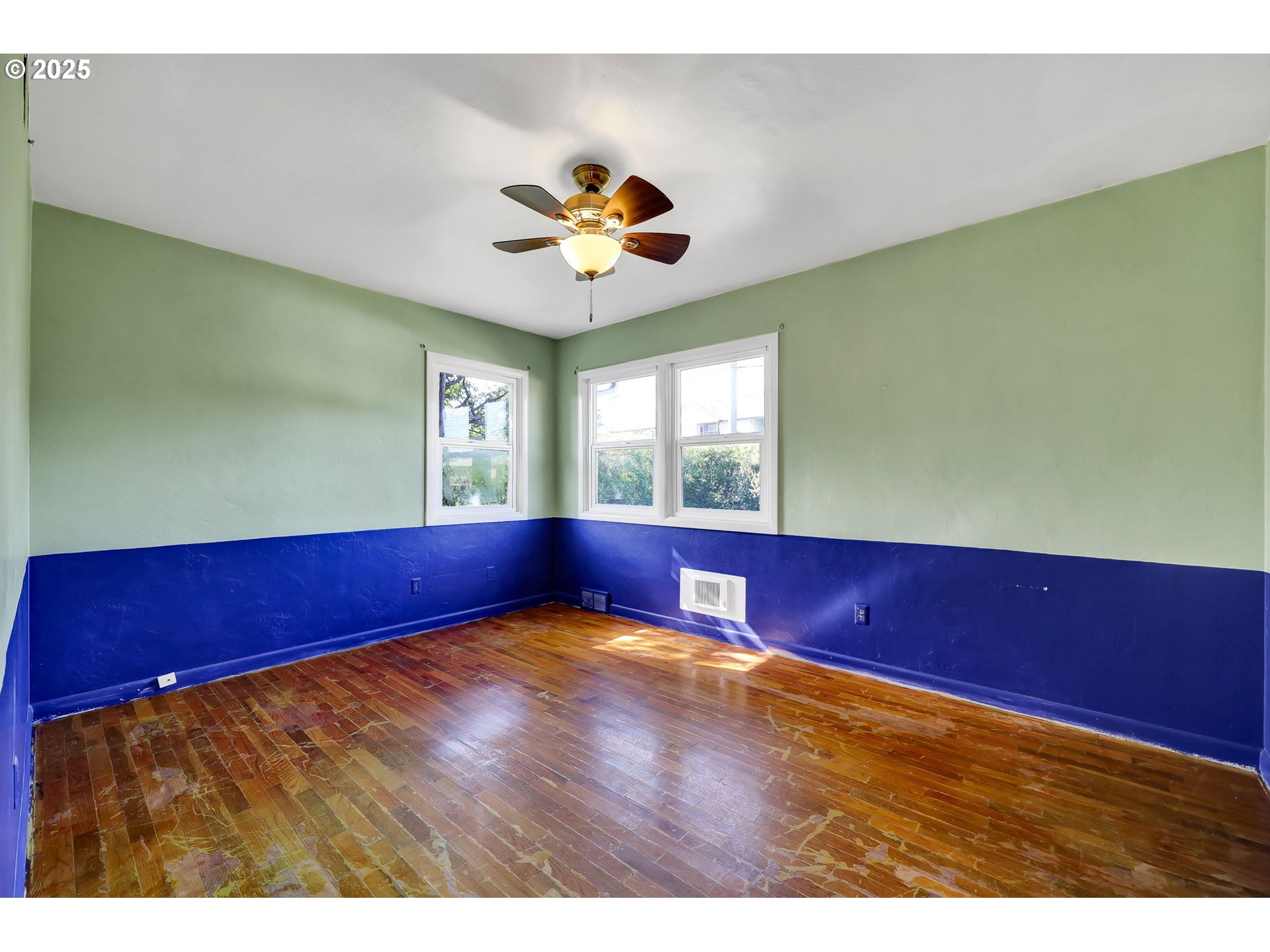 4150 Barger Drive Eugene, OR 97402 - Photo 16 of 28 a view of an empty room with wooden floor and a window