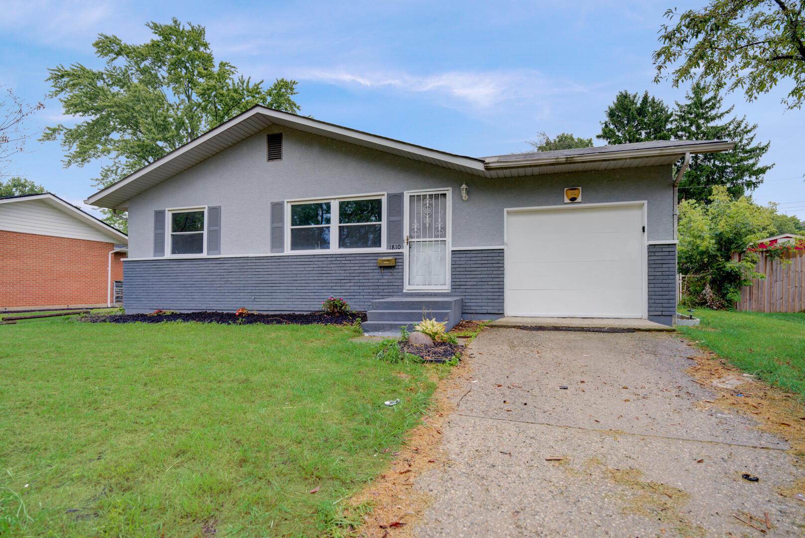 1810 Fleming Road Columbus, OH 43232 - Photo 1 of 25 listing_0