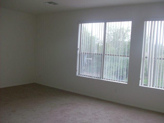 962 South Roles Drive Gilbert, AZ 85296 - Photo 3 of 8 GAMEROOM