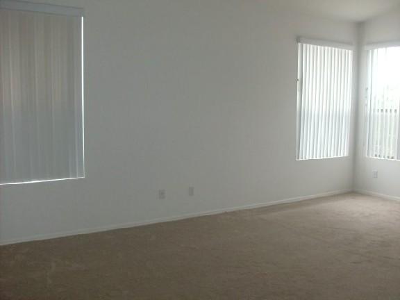 962 South Roles Drive Gilbert, AZ 85296 - Photo 5 of 8 MASTER