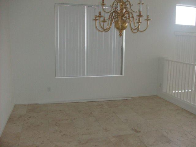 962 South Roles Drive Gilbert, AZ 85296 - Photo 6 of 8 DINING