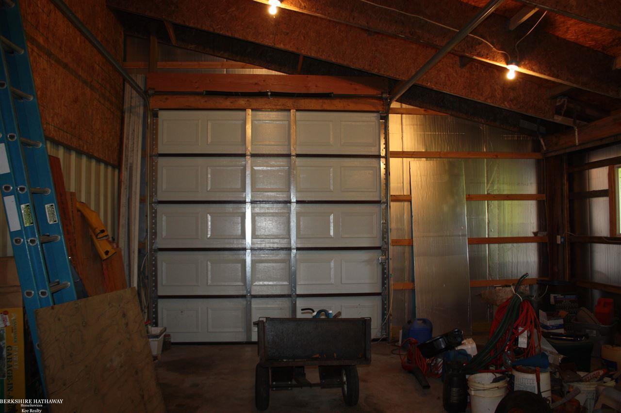 5048 Rochester Road Leonard, MI 48367 - Photo 34 of 68 31299621-33.JPG