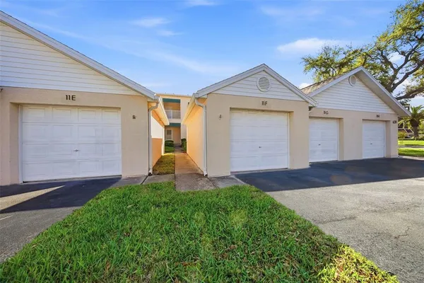 $270,000 | 6311 99th Way North, Unit 11F, St. Petersburg, FL 33708