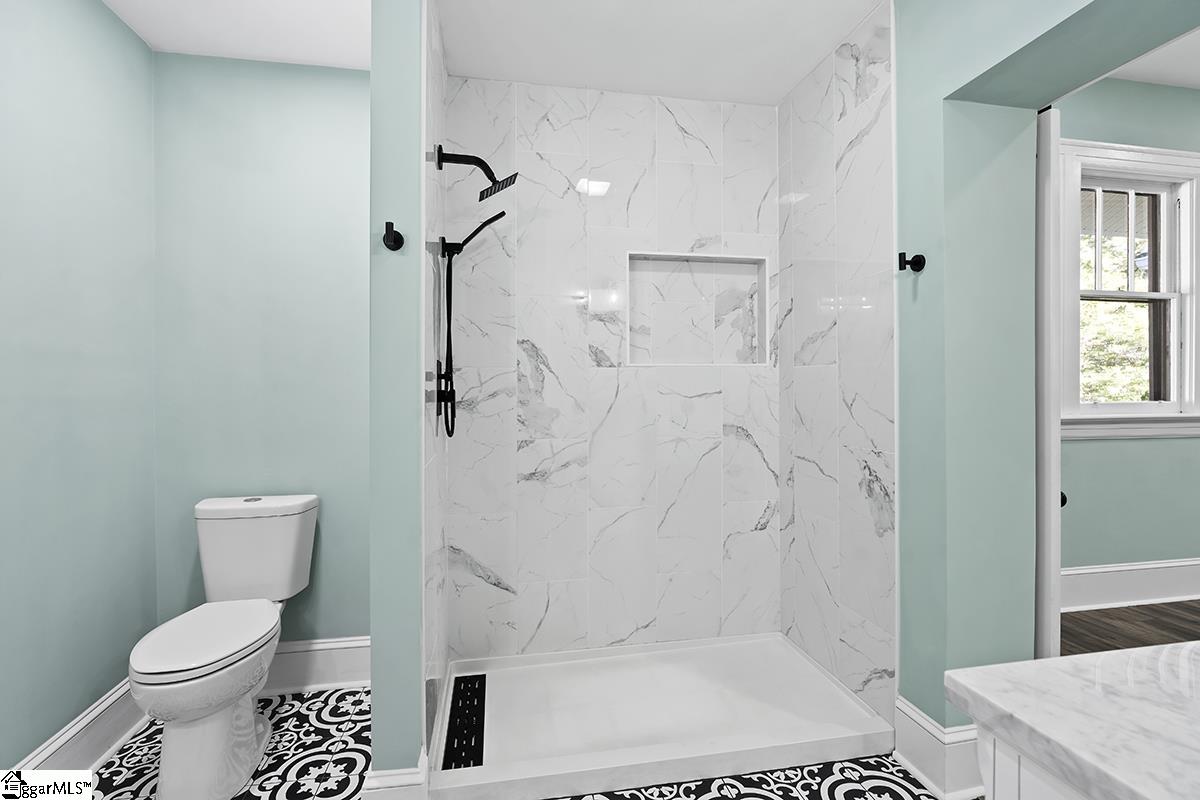 501 North Adair Street Clinton, SC 29325 - Photo 16 of 32