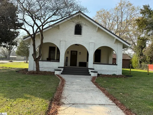 $285,000 | 501 North Adair Street, Clinton, SC 29325