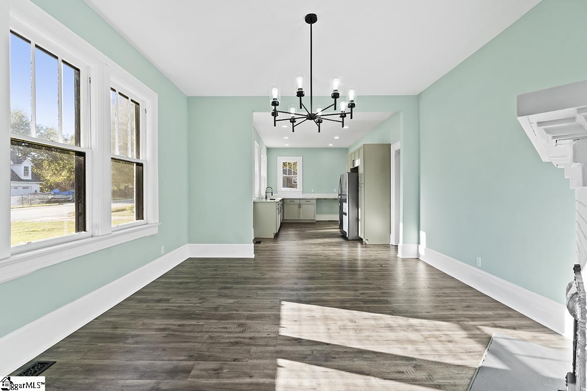 501 North Adair Street Clinton, SC 29325 - Photo 8 of 32