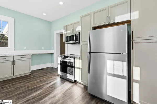 $285,000 | 501 North Adair Street, Clinton, SC 29325