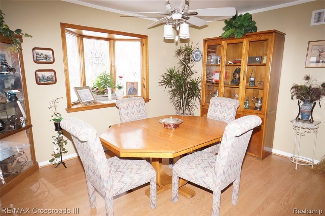 5620 Textile Road Ypsilanti, MI 48197 - Photo 32 of 68 Dining room