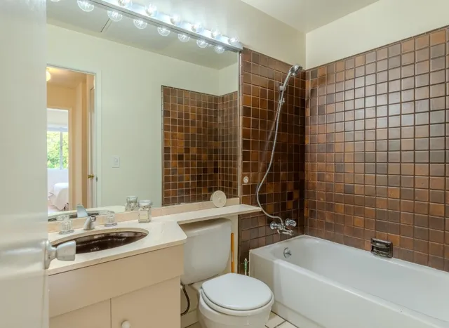 $1,450,000 | 1031 Yosemite Drive, Pacifica, CA 94044