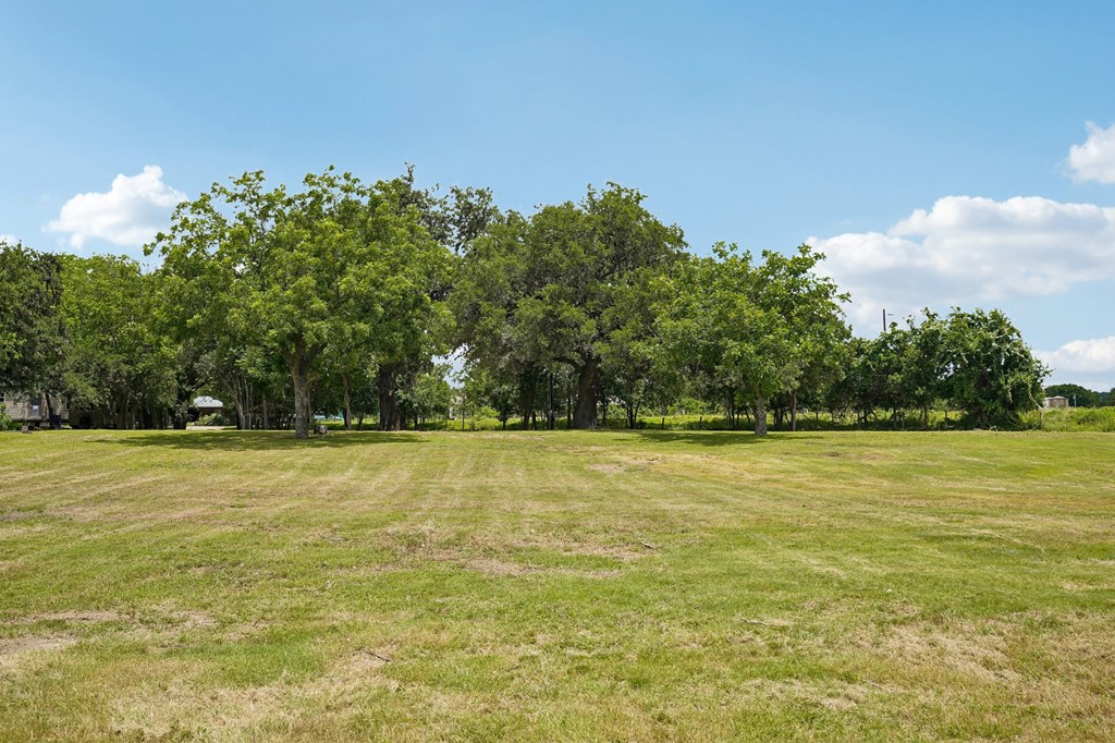 129 Old Ingram Loop Ingram, TX 78025 - Photo 2 of 26