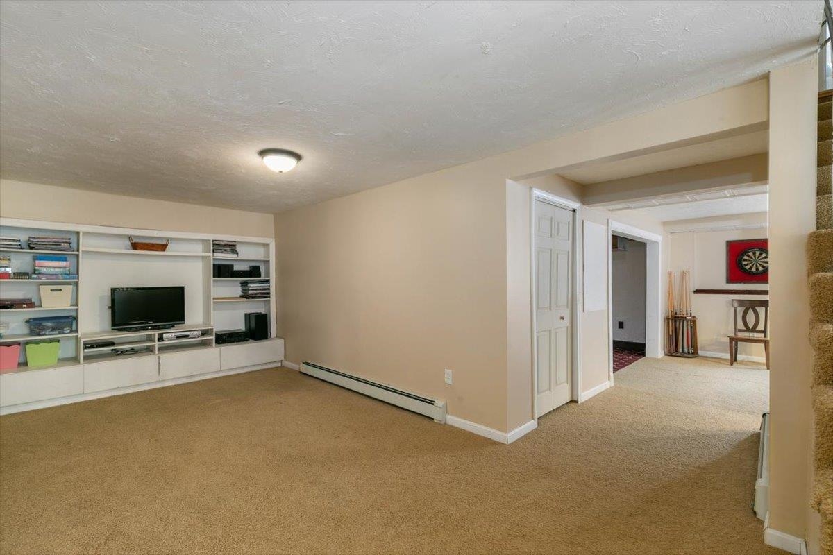 122 Forest Drive Auburn, NH 03032 - Photo 41 of 53