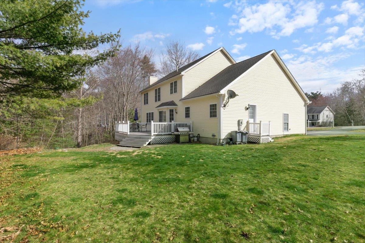 122 Forest Drive Auburn, NH 03032 - Photo 42 of 53