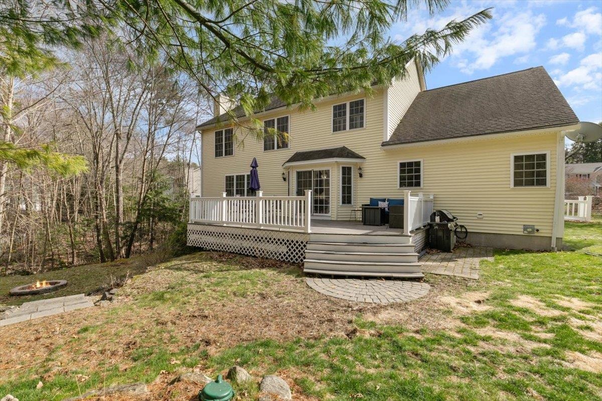 122 Forest Drive Auburn, NH 03032 - Photo 44 of 53