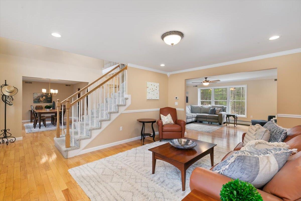 122 Forest Drive Auburn, NH 03032 - Photo 10 of 53