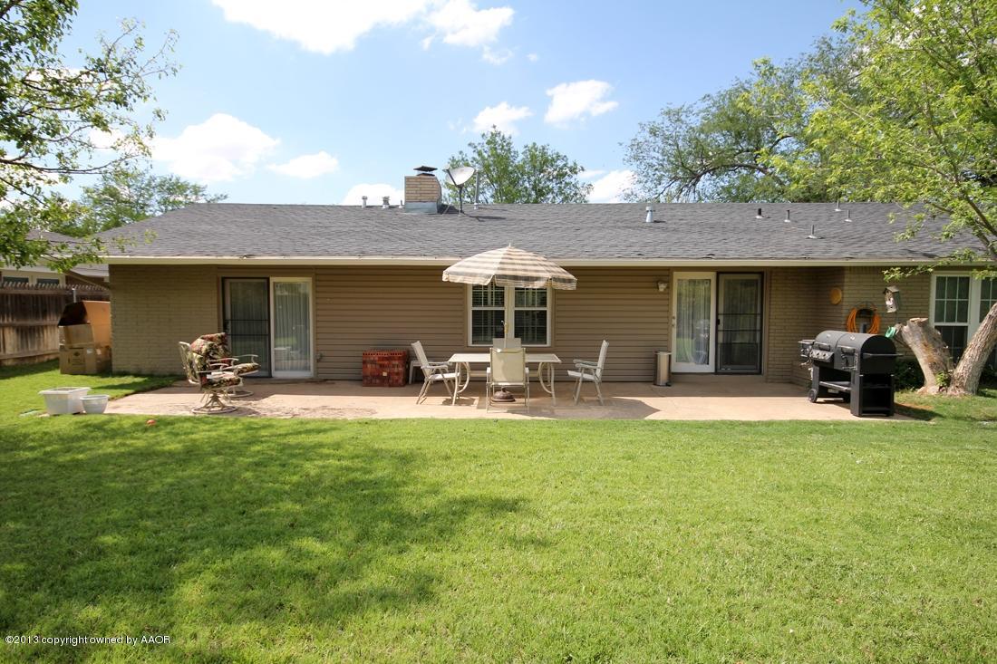 6209 Elmhurst Road Amarillo, TX 79106 - Photo 38 of 43 Back Patio