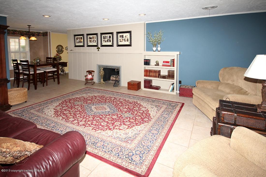6209 Elmhurst Road Amarillo, TX 79106 - Photo 8 of 43 Living Area