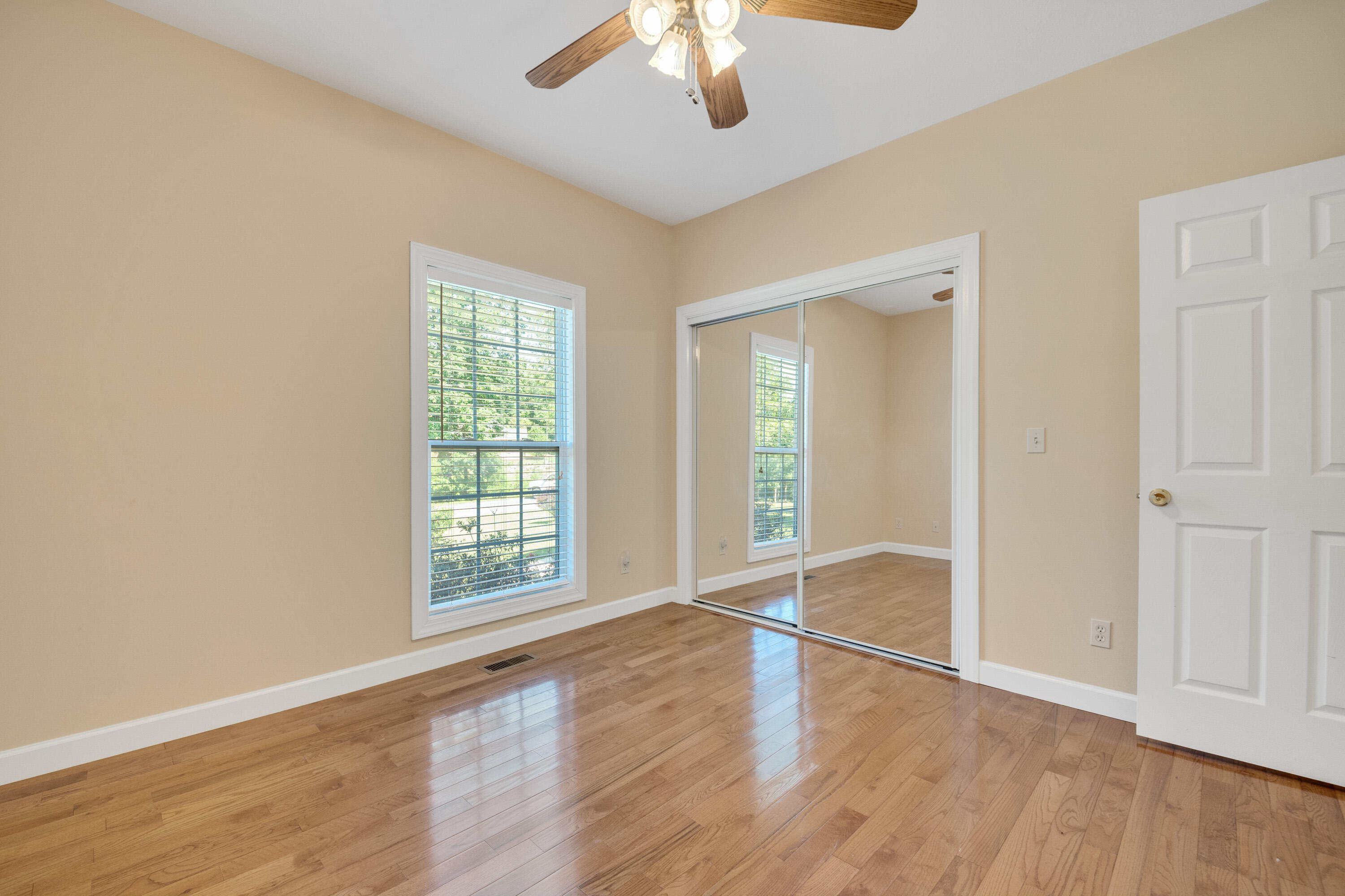 736 Hargis Road Signal Mountain, TN 37377 - Photo 19 of 35 736-Hagris-Rd-14