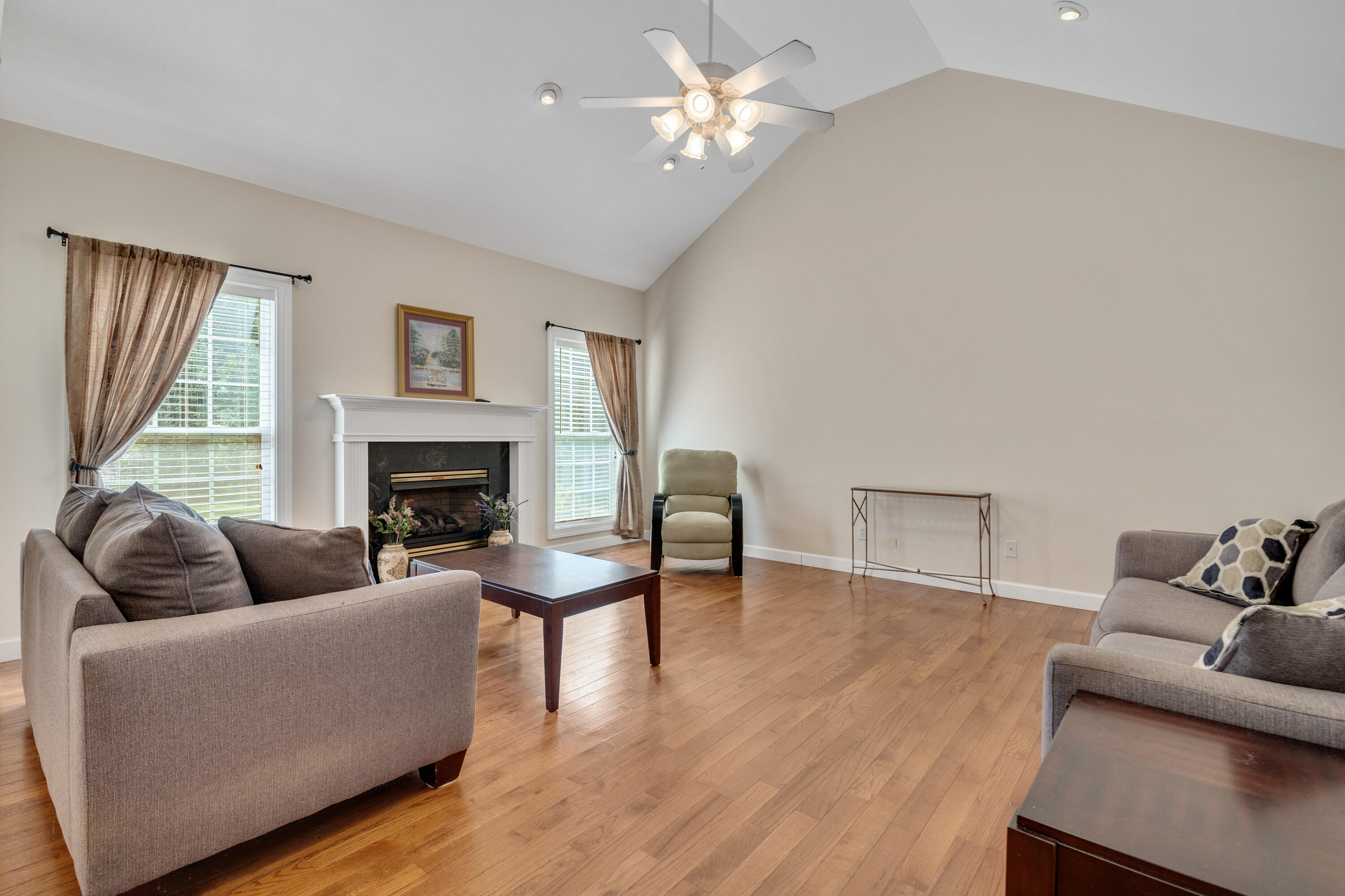 736 Hargis Road Signal Mountain, TN 37377 - Photo 5 of 35 736-Hagris-Rd-4