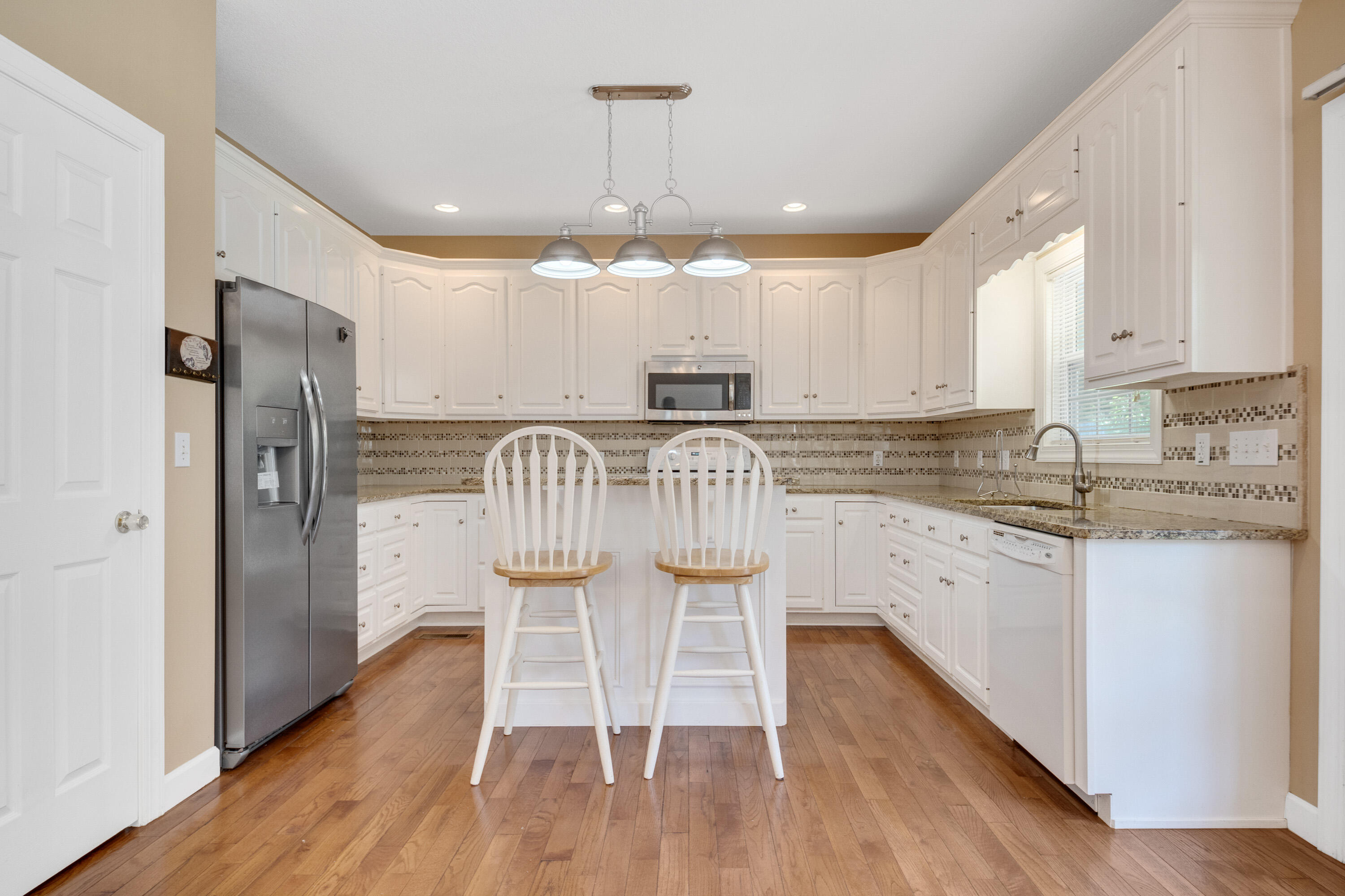 736 Hargis Road Signal Mountain, TN 37377 - Photo 6 of 35 736-Hagris-Rd-6
