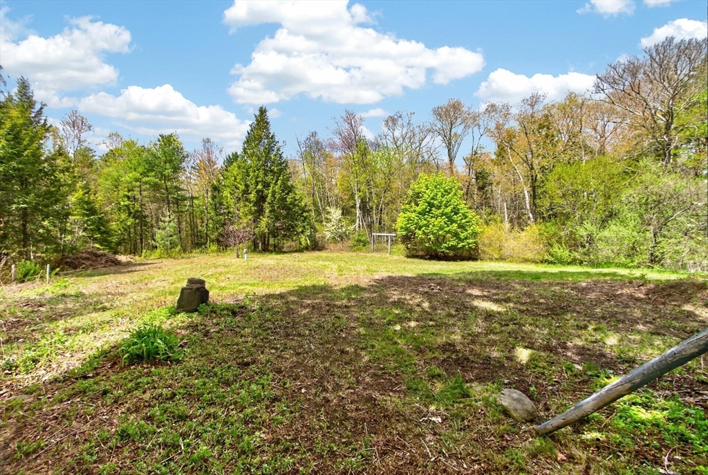 1673 Petersham Road Athol, MA 01331 - Photo 3 of 19