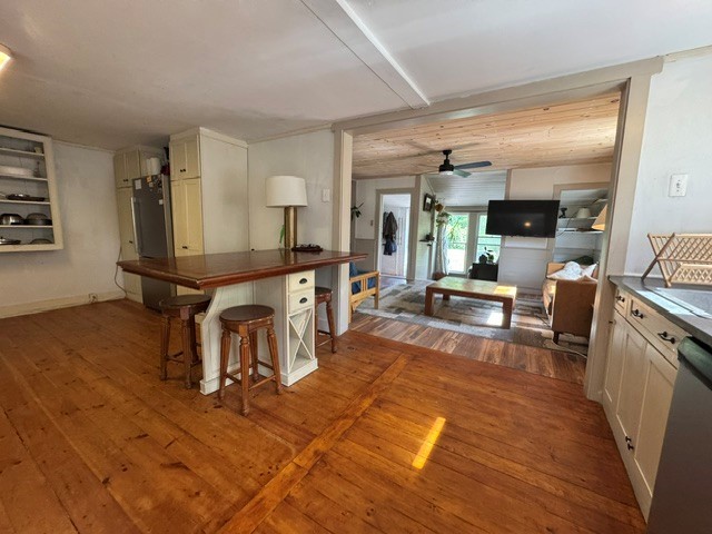 106 North Road South Kingstown, RI 02879 - Photo 9 of 36 Kitchen facing into den