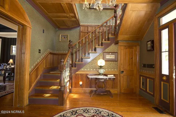 $575,000 | 122 South Academy Street, Washington, NC 27889