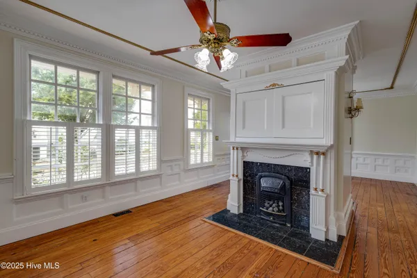 $575,000 | 122 South Academy Street, Washington, NC 27889