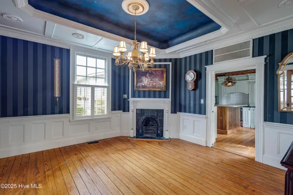 $575,000 | 122 South Academy Street, Washington, NC 27889
