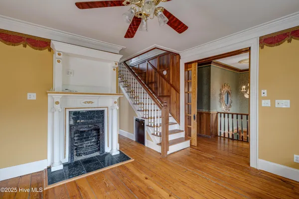 $575,000 | 122 South Academy Street, Washington, NC 27889