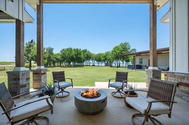 a outdoor view with a sitting space