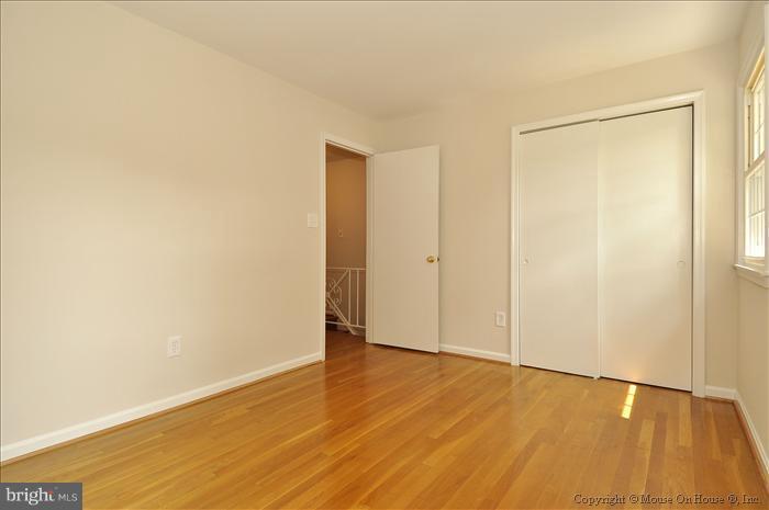 19133 Willow Grove Road Olney, MD 20832 - Photo 11 of 30 Bedroom 3