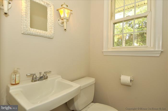 19133 Willow Grove Road Olney, MD 20832 - Photo 9 of 30 Half Bath