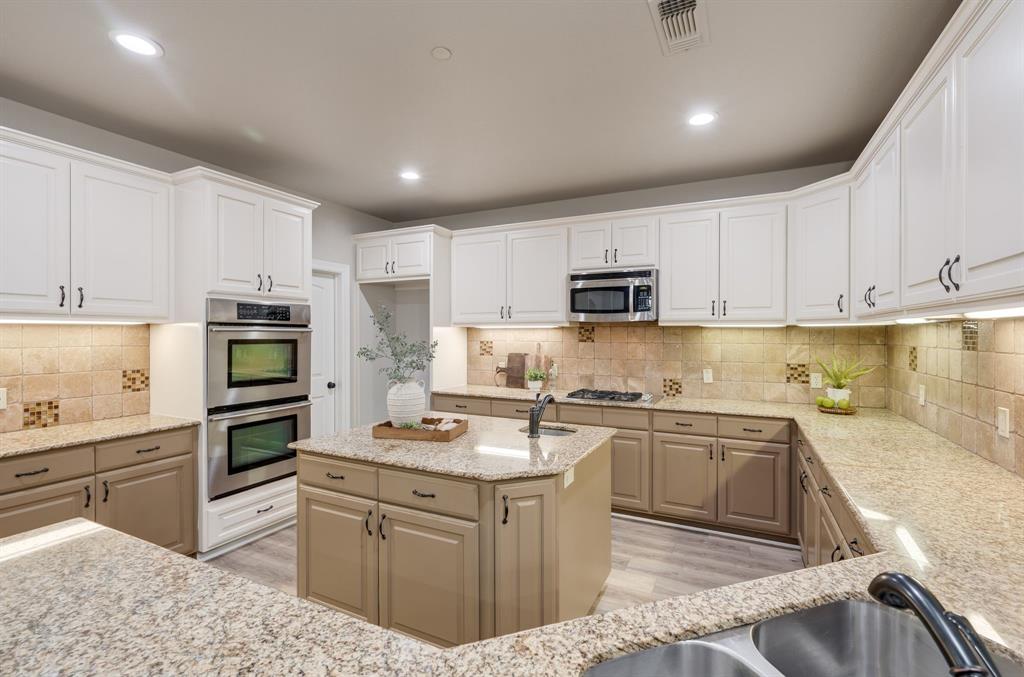 223 Wood Street, Unit 501 Grapevine, TX 76051 - Photo 18 of 40