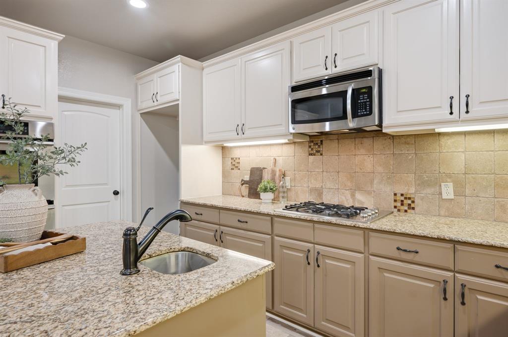 223 Wood Street, Unit 501 Grapevine, TX 76051 - Photo 20 of 40