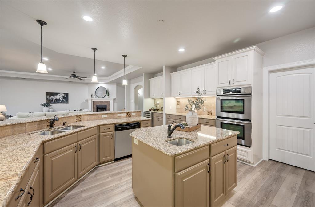 223 Wood Street, Unit 501 Grapevine, TX 76051 - Photo 22 of 40