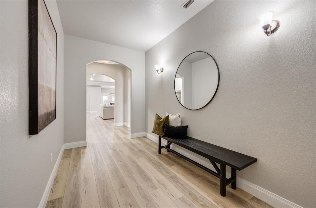 223 Wood Street, Unit 501 Grapevine, TX 76051 - Photo 8 of 40