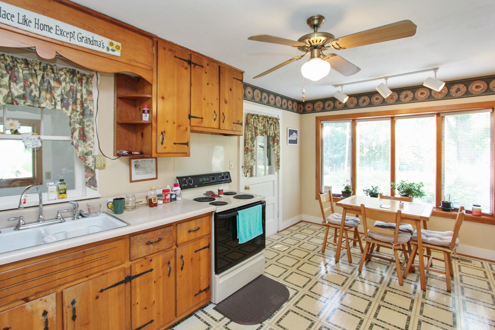 1776 Bonds Mill Road Lawrenceburg, KY 40342 - Photo 8 of 52 08