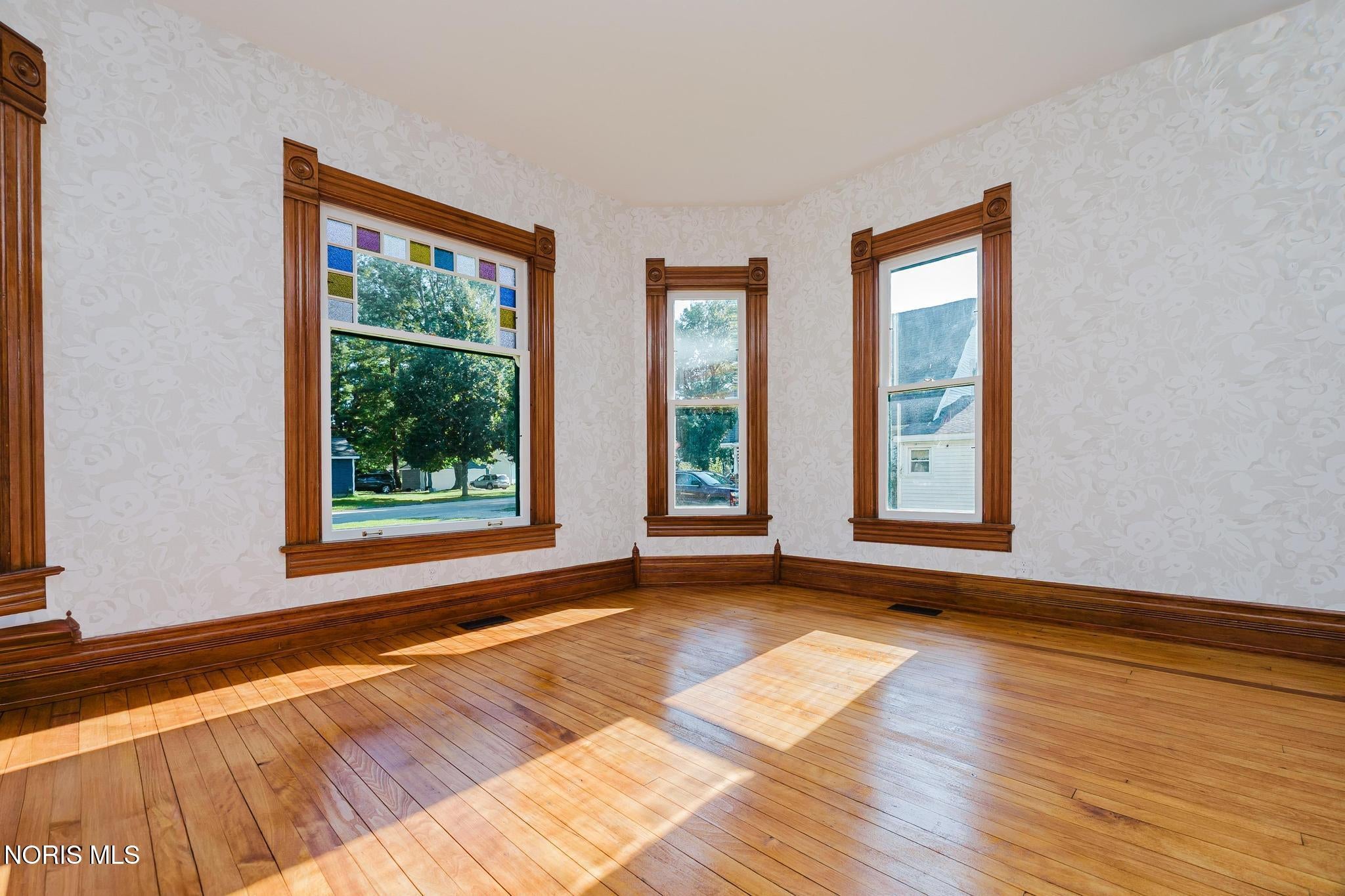 204 Main Street Wayne, OH 43466 - Photo 12 of 82 Gallery Image 12