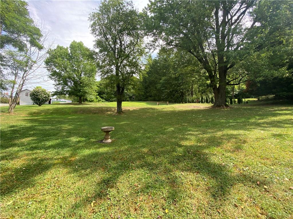 1492 Jefferson Road Jefferson, PA 15344 - Photo 3 of 18