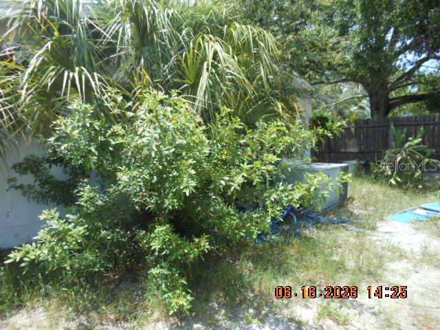 1109 Rosery Road Northeast Largo, FL 33770 - Photo 4 of 10