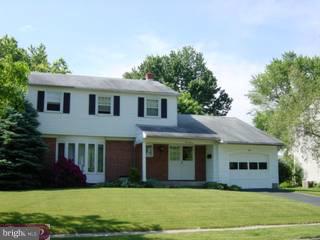 216 Regency Road Edgewater Park, NJ 08010 - Photo 1 of 6