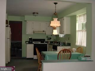 216 Regency Road Edgewater Park, NJ 08010 - Photo 5 of 6