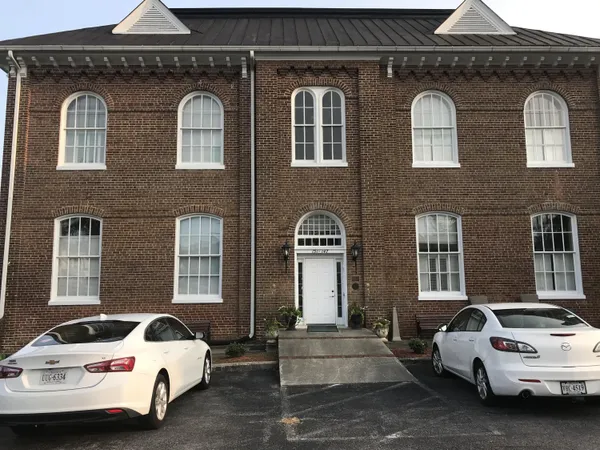 $214,900 | 135 Academy Street, Unit 135, Salem, VA 24153