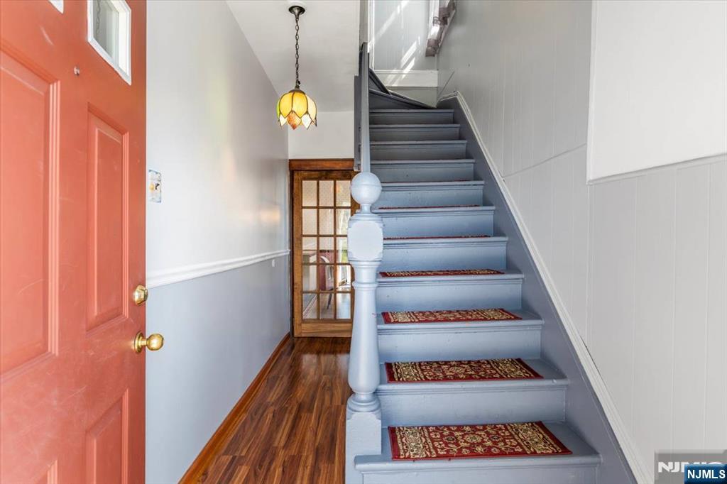 341 Grove Street East Rutherford, NJ 07073 - Photo 4 of 30 Gallery Image 4