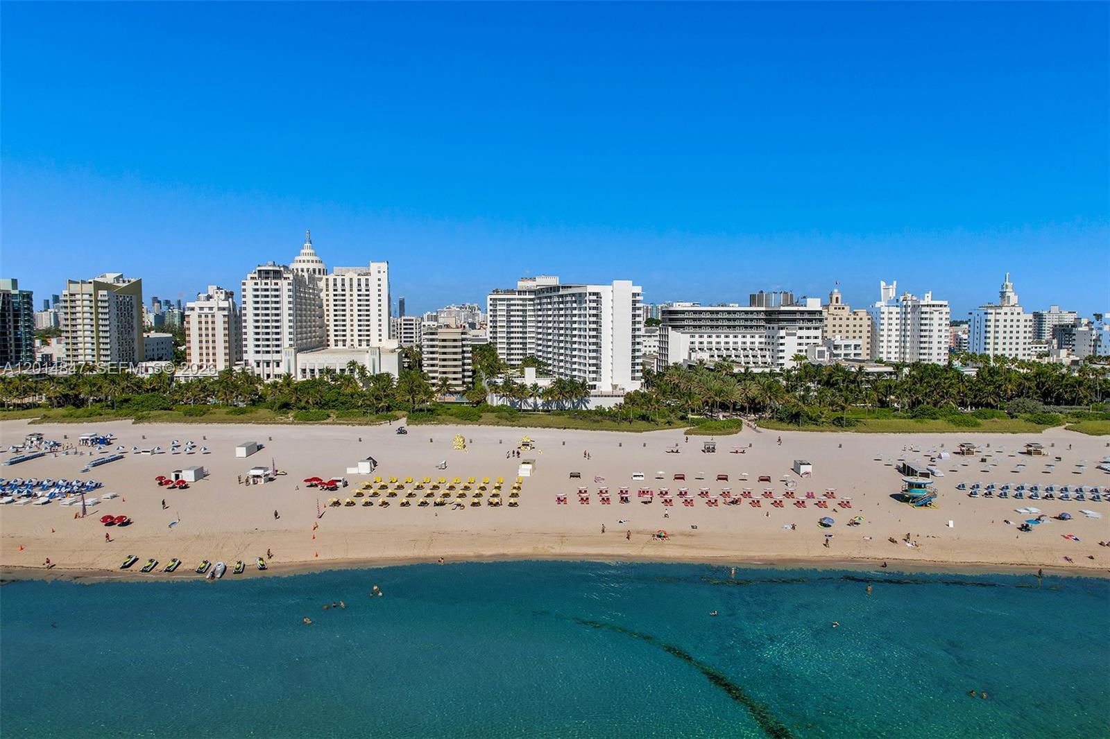 100 Lincoln Road, Unit 1012 Miami Beach, FL 33139 - Photo 17 of 19