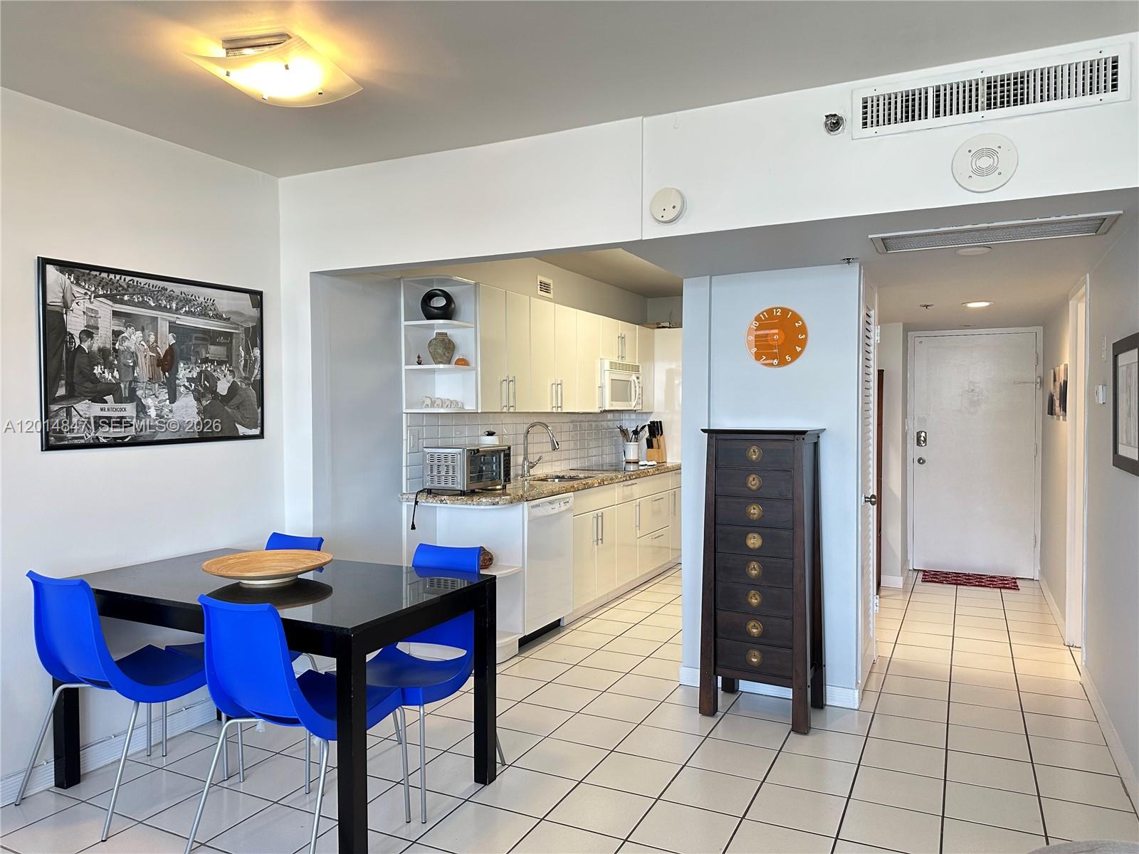 100 Lincoln Road, Unit 1012 Miami Beach, FL 33139 - Photo 9 of 19