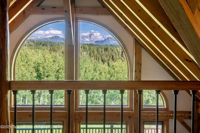 $1,350,000 | 10827 Hiatt Trail, Tetonia, ID 83452