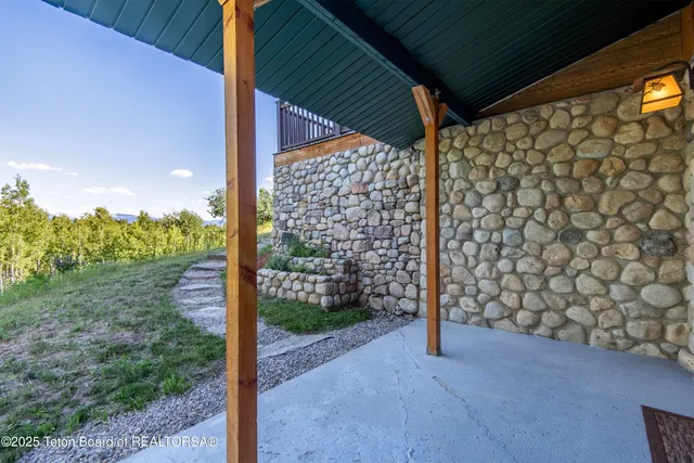 $1,350,000 | 10827 Hiatt Trail, Tetonia, ID 83452